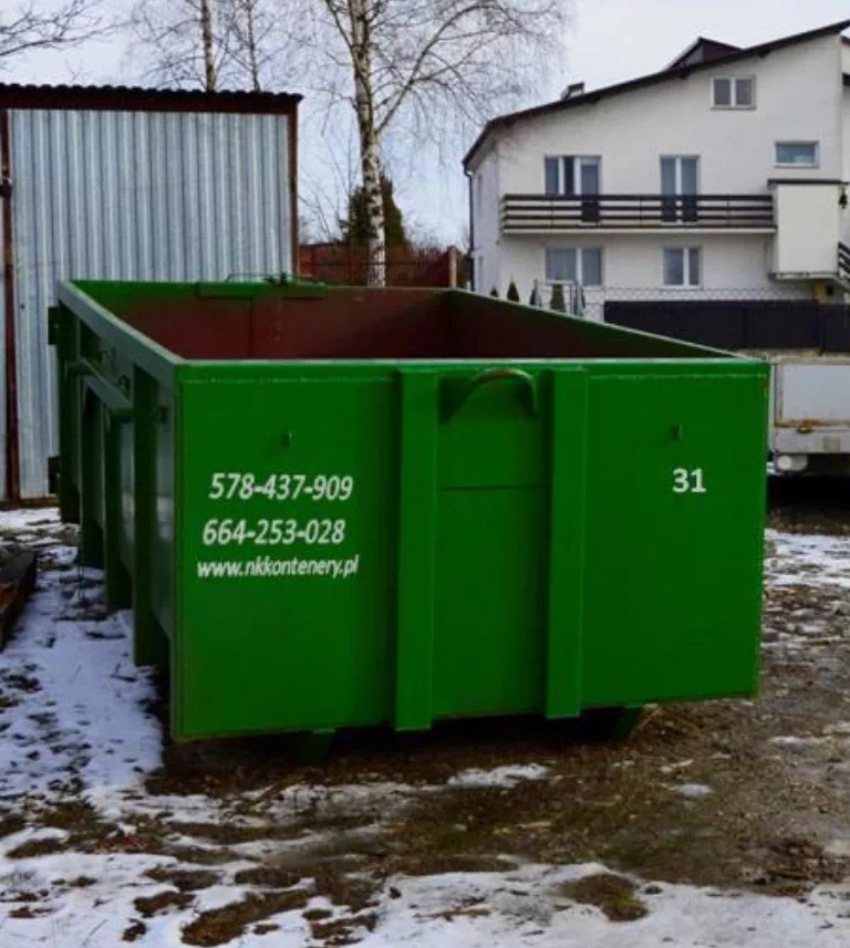 Duży zielony kontener